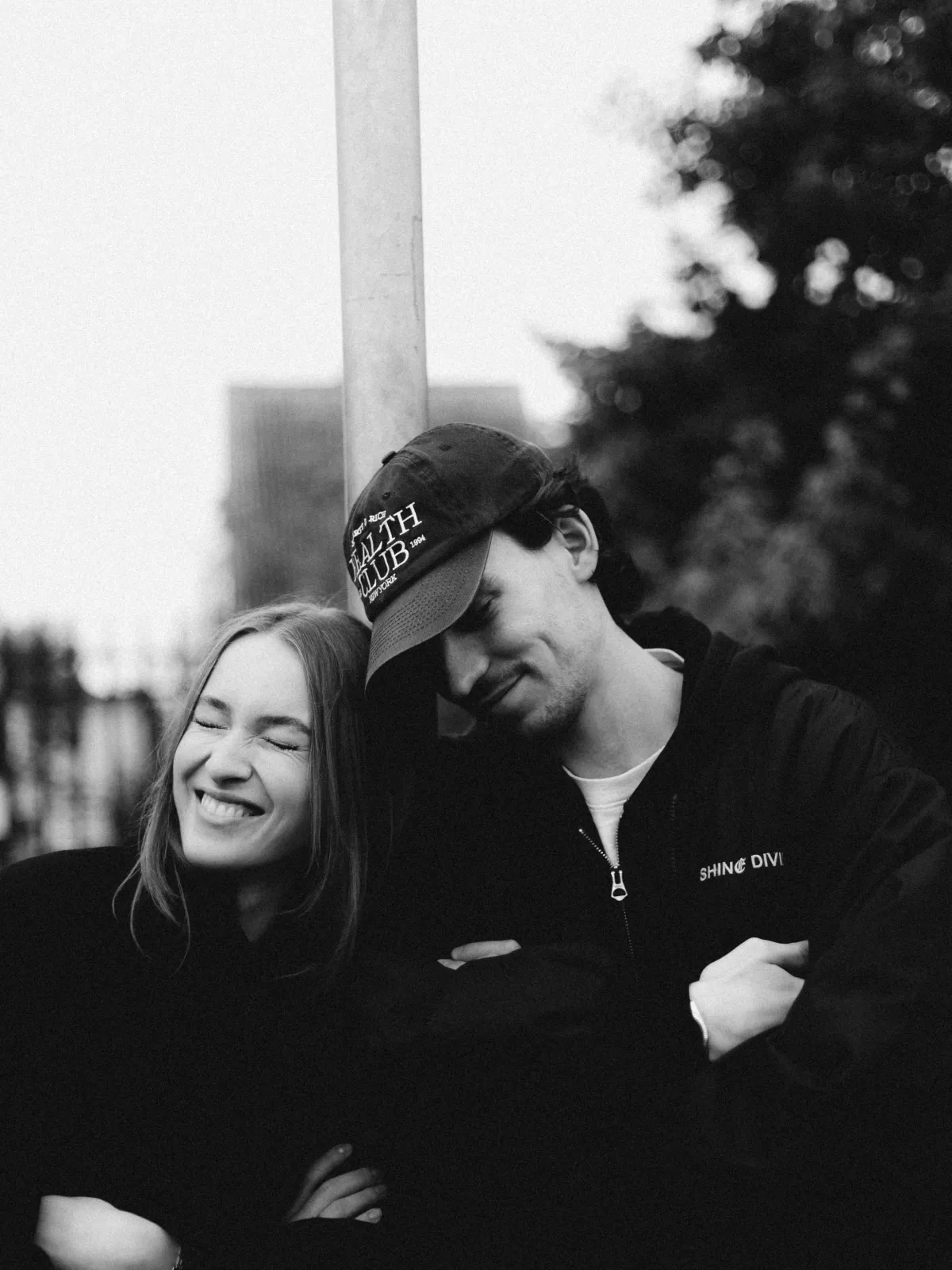 Love Story среди зелени — фотосессия для пары на природе, Варшава