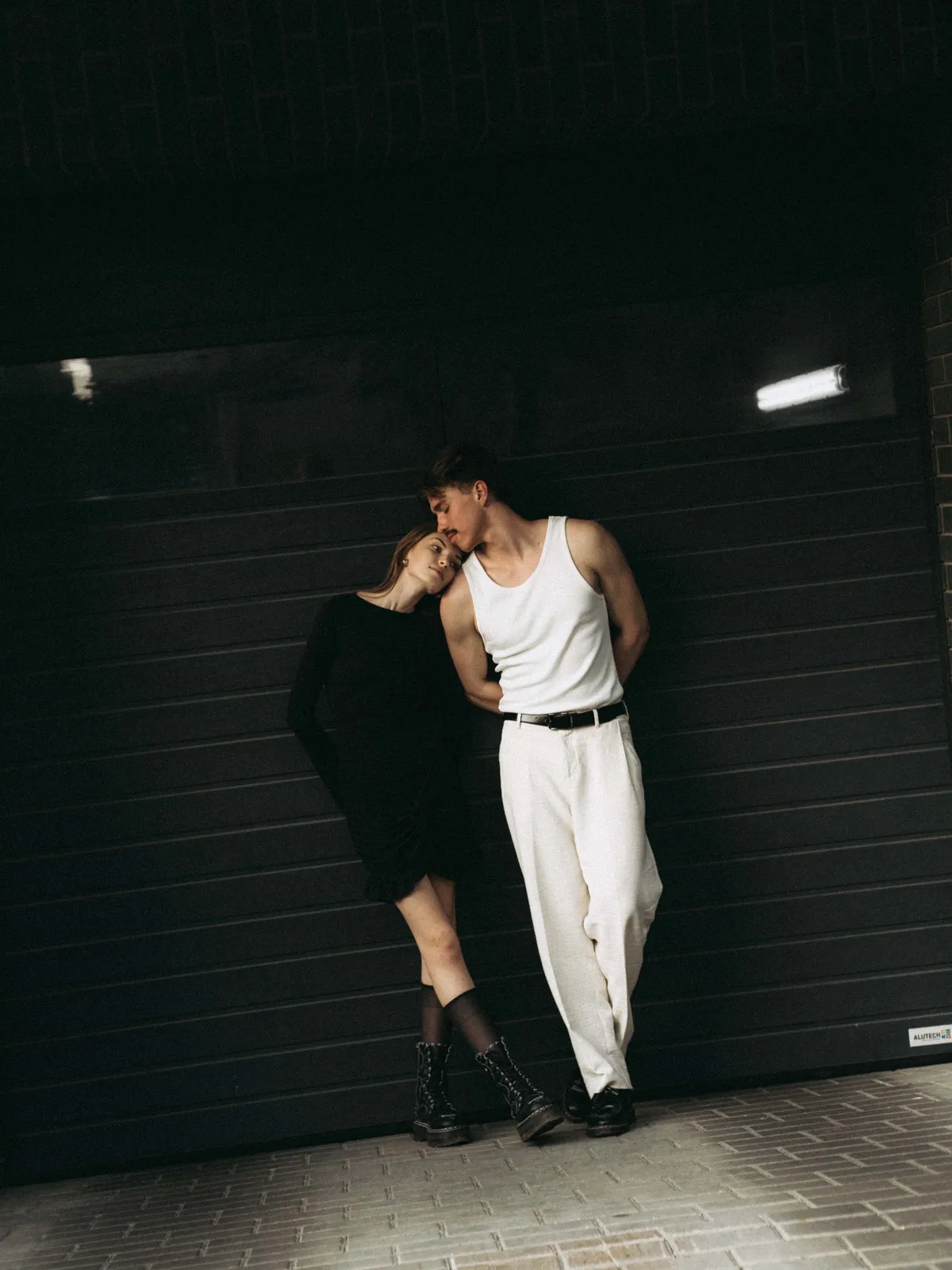 Парная фотосессия Love Story на закате в Варшаве — фотограф Яна Мемей