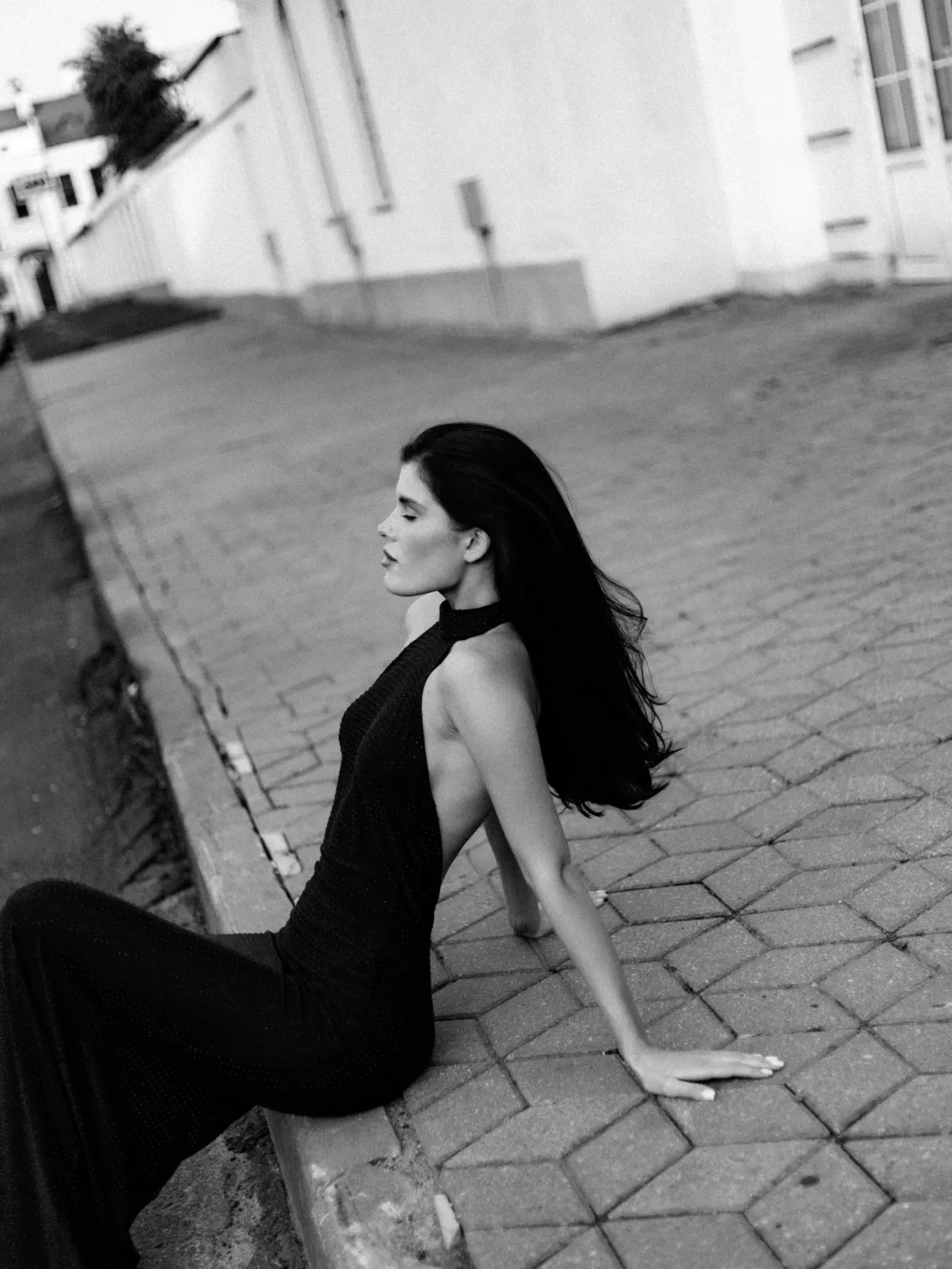 Женственная портретная фотосессия в мягком свете