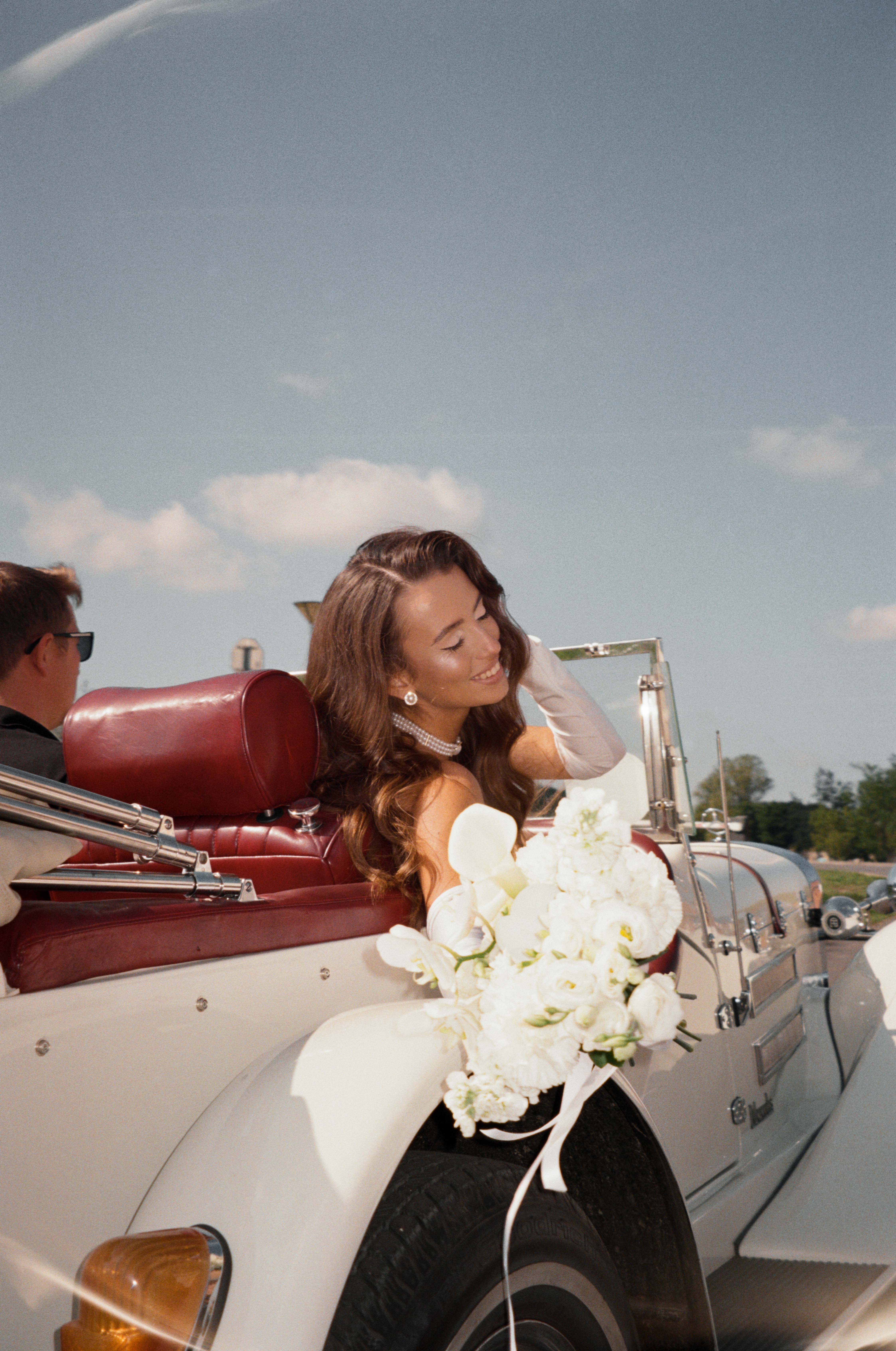Фотограф Яна Мемей во время свадебной съёмки в Бресте