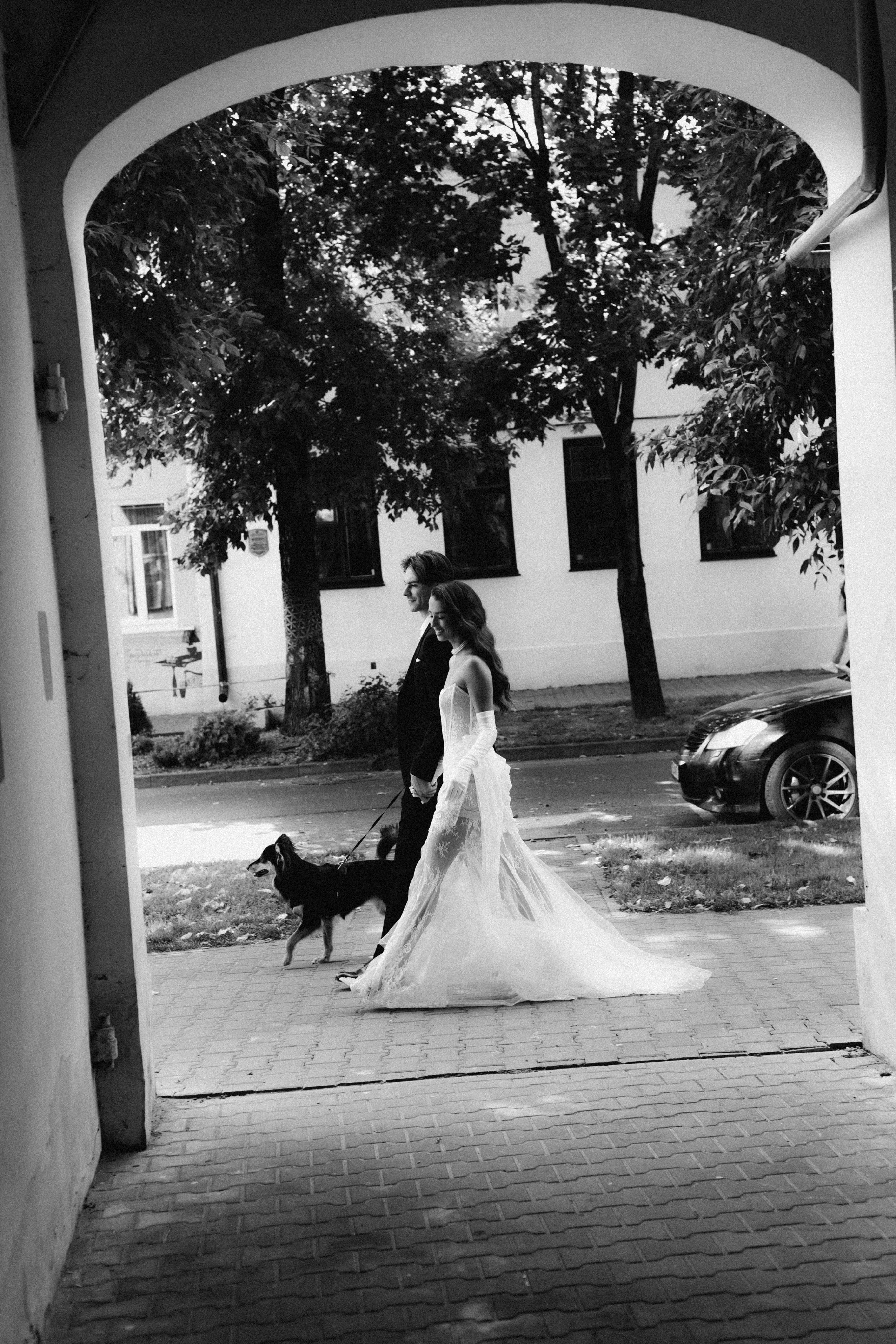 Обмен кольцами — трогательный момент свадебной церемонии